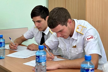 ВРЕМЯ БЛЕСНУТЬ ЗНАНИЯМИ